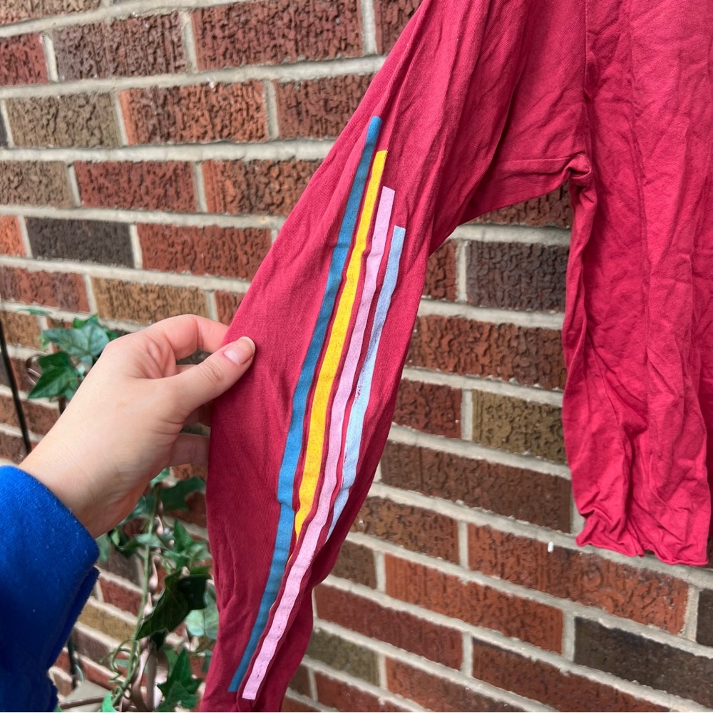 Roxy Bright Red And Multicolored Wave Graphic Cro… - image 3